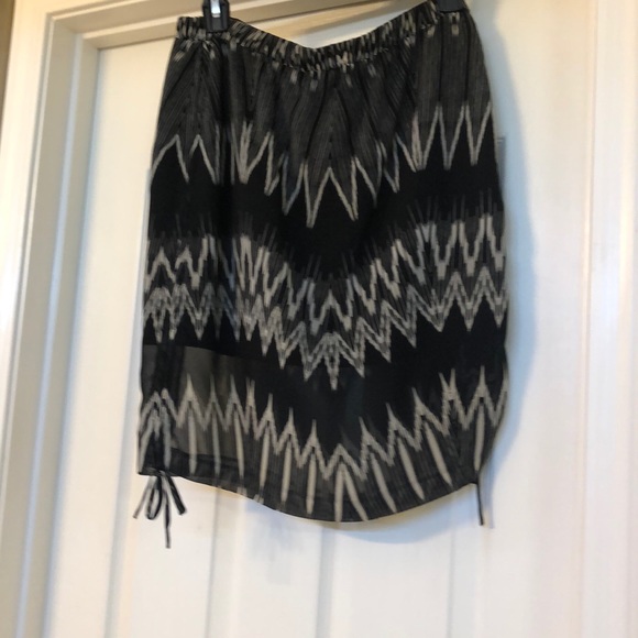 Skirt - Picture 1 of 1